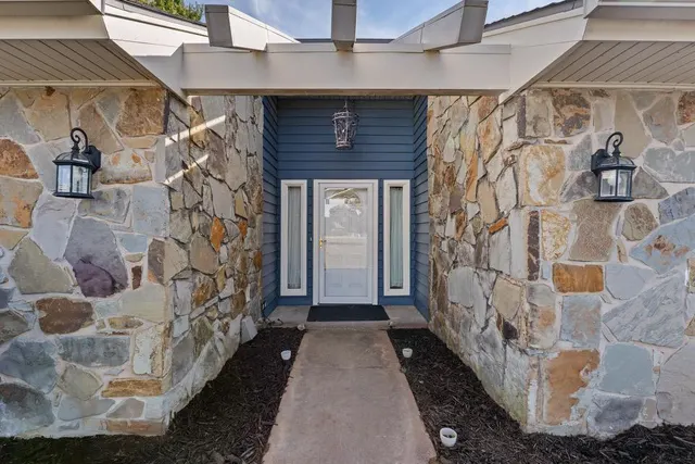 Photo 3 — 1 Oakridge Drive, Shawnee, OK 74804