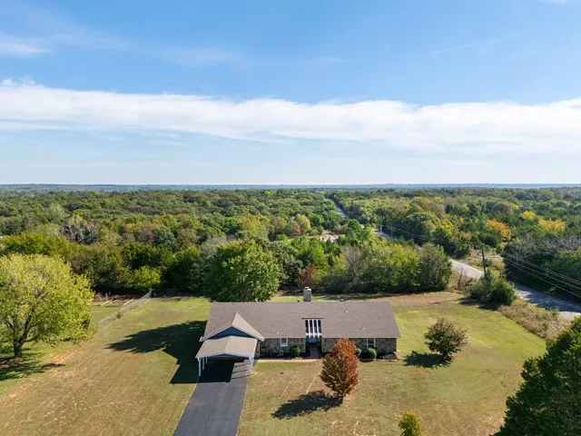 Photo 2 — 1 Oakridge Drive, Shawnee, OK 74804