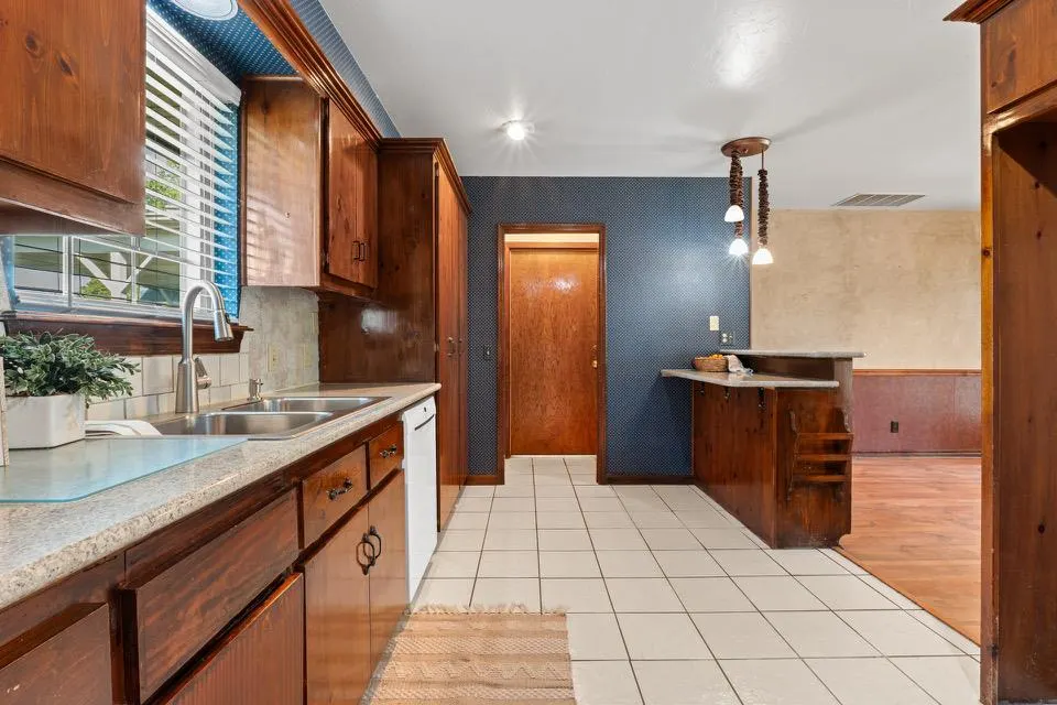 Photo 12 — 1 Oakridge Drive, Shawnee, OK 74804