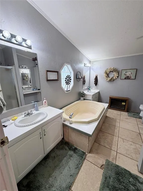 Photo 13 — 17500 NE 23rd Street, Choctaw, OK 73020