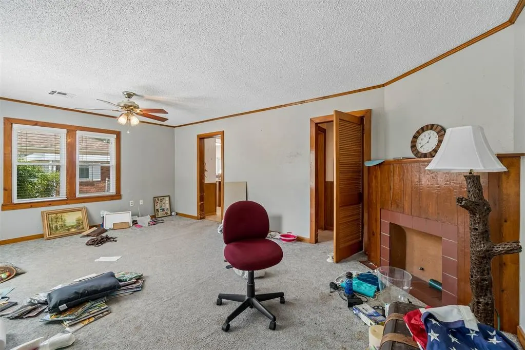 Photo 5 — 17 E 11th Street, Edmond, OK 73034