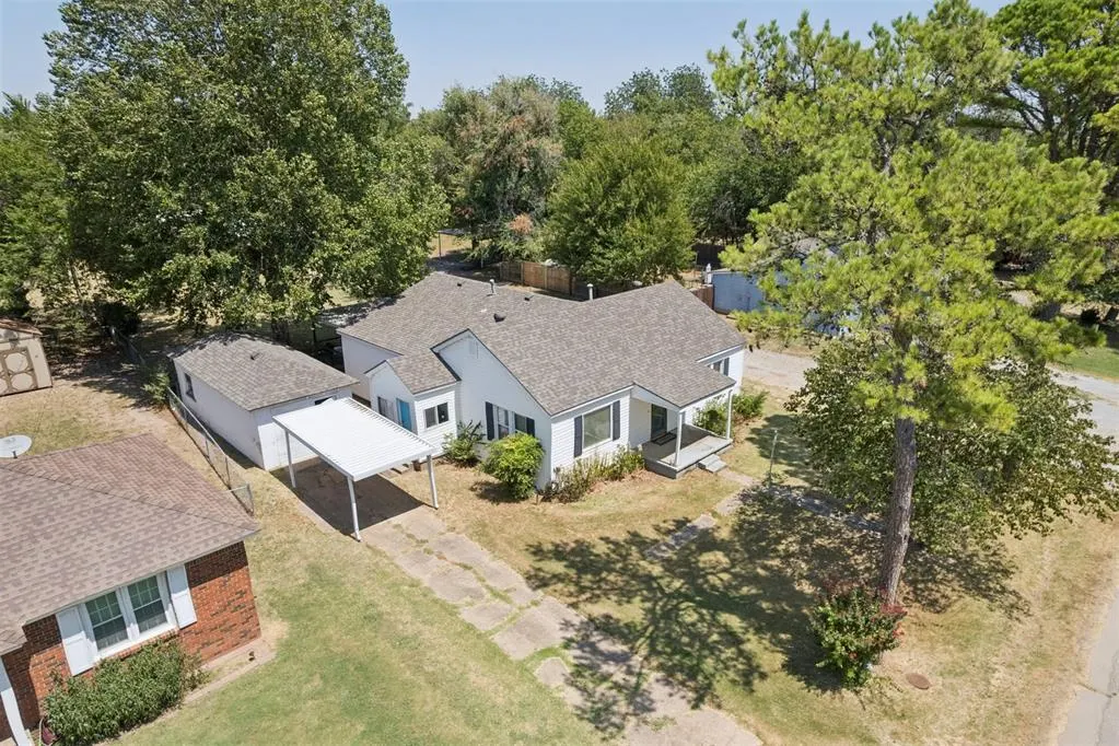 Photo 37 — 17 E 11th Street, Edmond, OK 73034