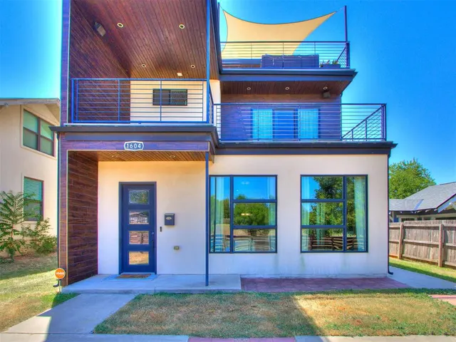 Photo 2 — 1604 NW 10th Street, Oklahoma City, OK 73106