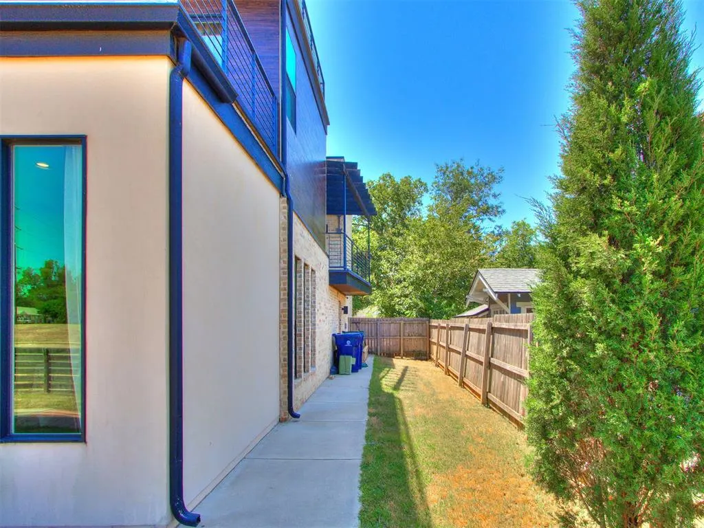 Photo 4 — 1604 NW 10th Street, Oklahoma City, OK 73106