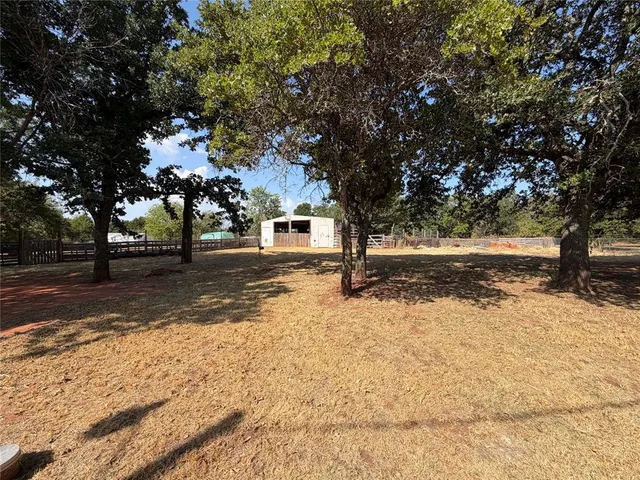 Photo 4 — 1128 County Street 2978 Street, Blanchard, OK 73010