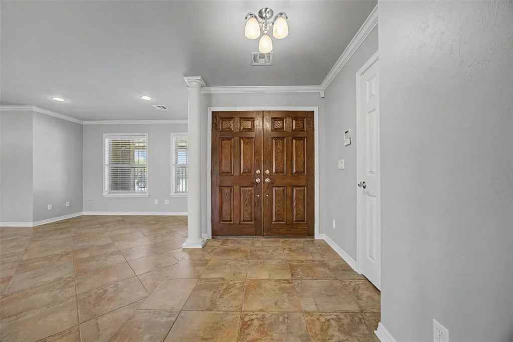 Photo 12 — 2620 NW 61st Street, Oklahoma City, OK 73112