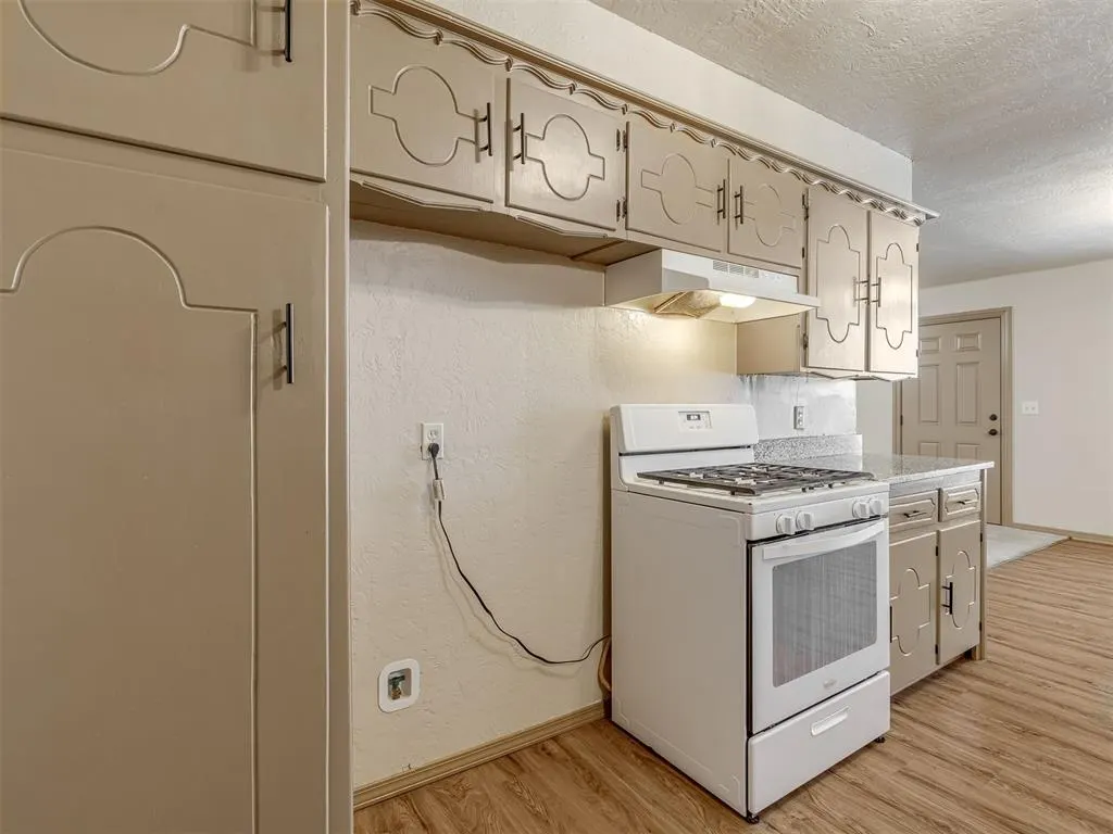 Photo 15 — 704 N Madison Avenue, Blanchard, OK 73010