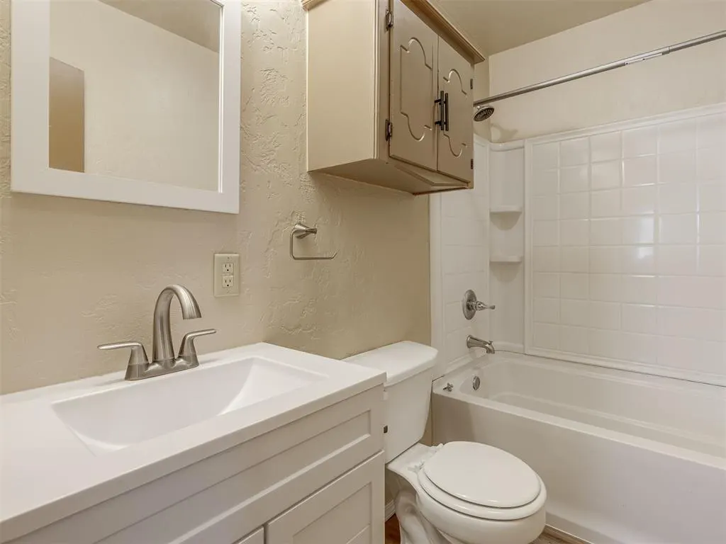 Photo 27 — 704 N Madison Avenue, Blanchard, OK 73010