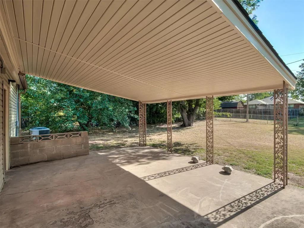 Photo 31 — 704 N Madison Avenue, Blanchard, OK 73010