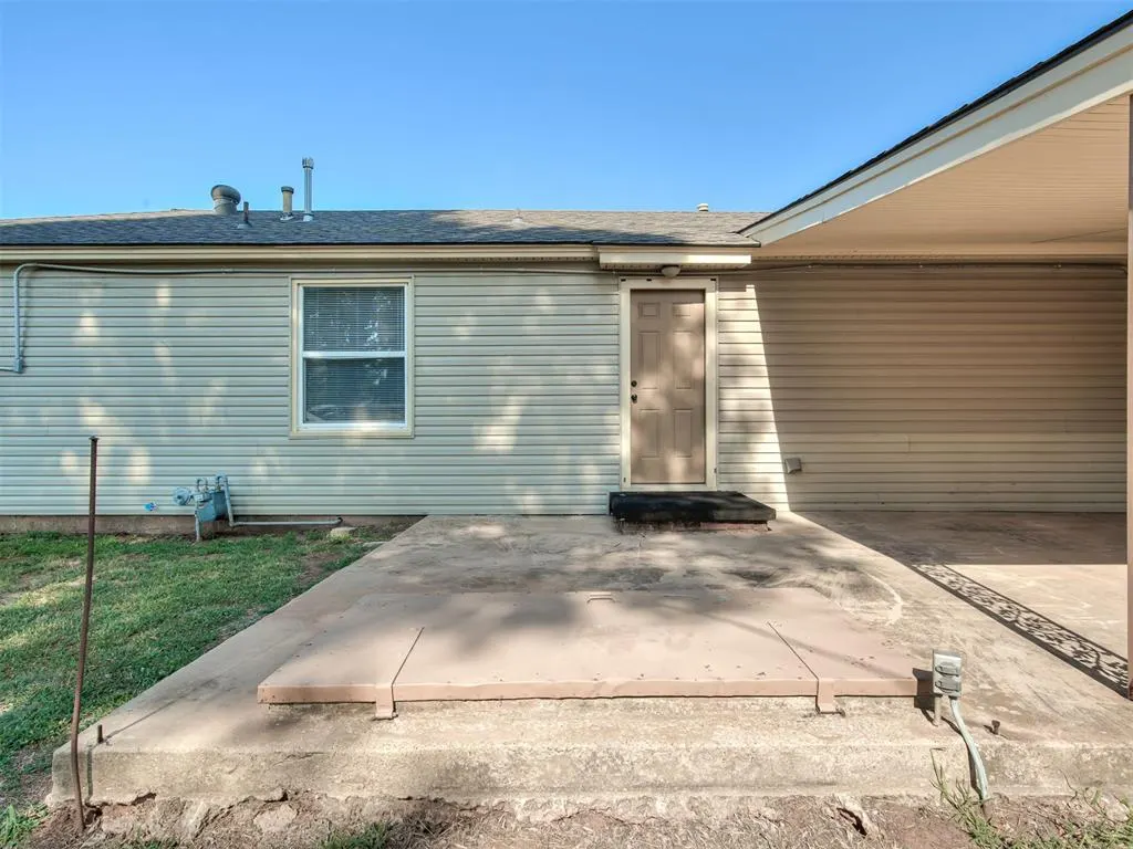 Photo 30 — 704 N Madison Avenue, Blanchard, OK 73010