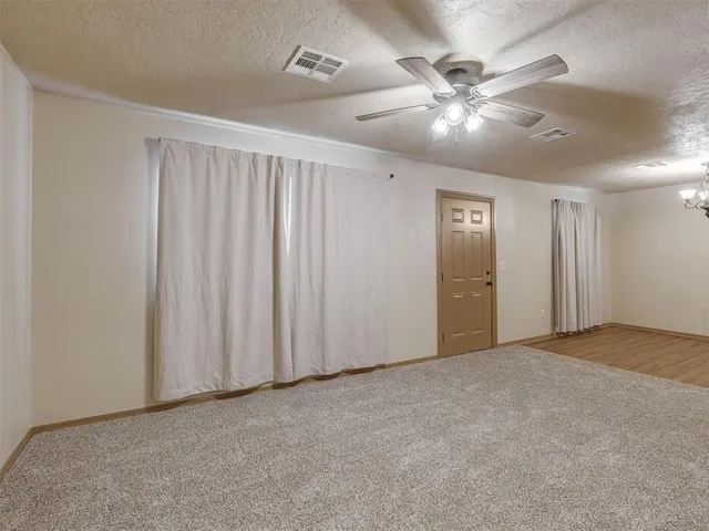 Photo 6 — 704 N Madison Avenue, Blanchard, OK 73010
