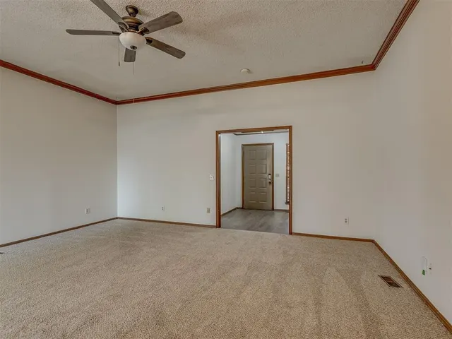 Photo 7 — 720 Tumbleweed Drive, Yukon, OK 73099