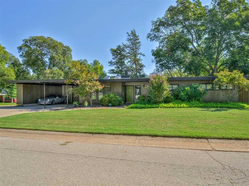 Front exterior — 801 Carey Drive, Norman, OK 73069