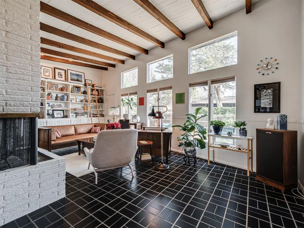 Photo 3 — 801 Carey Drive, Norman, OK 73069
