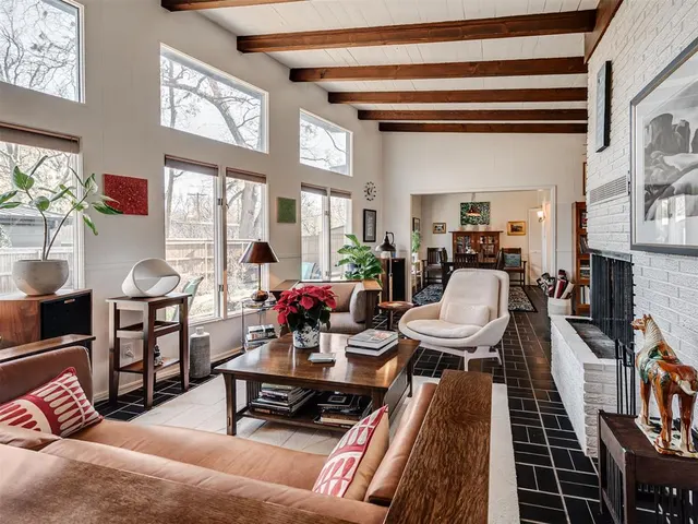 Photo 4 — 801 Carey Drive, Norman, OK 73069