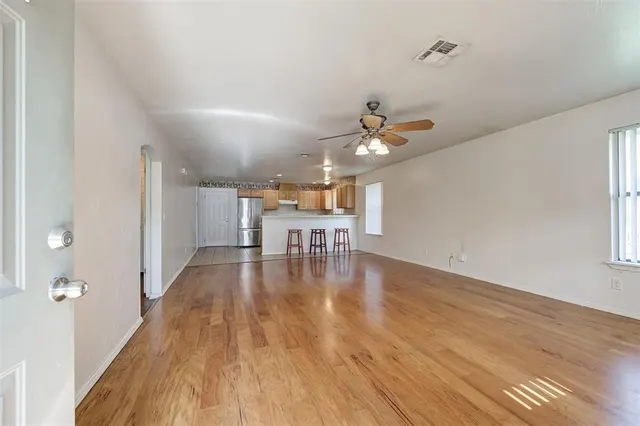 Photo 4 — 1925 N McKinley Avenue, Oklahoma City, OK 73106