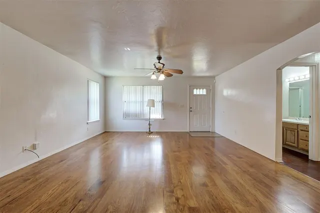 Photo 6 — 1925 N McKinley Avenue, Oklahoma City, OK 73106