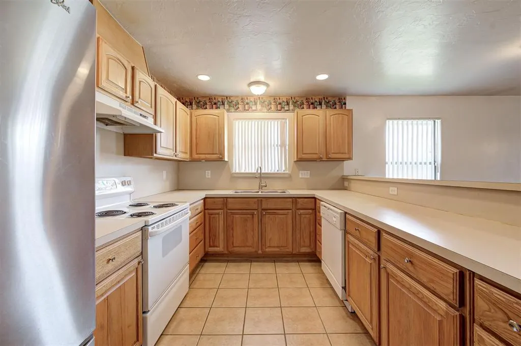 Photo 12 — 1925 N McKinley Avenue, Oklahoma City, OK 73106
