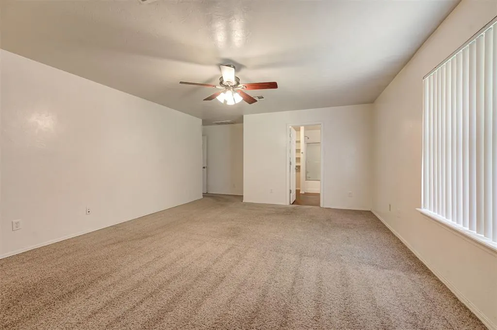 Photo 19 — 1925 N McKinley Avenue, Oklahoma City, OK 73106