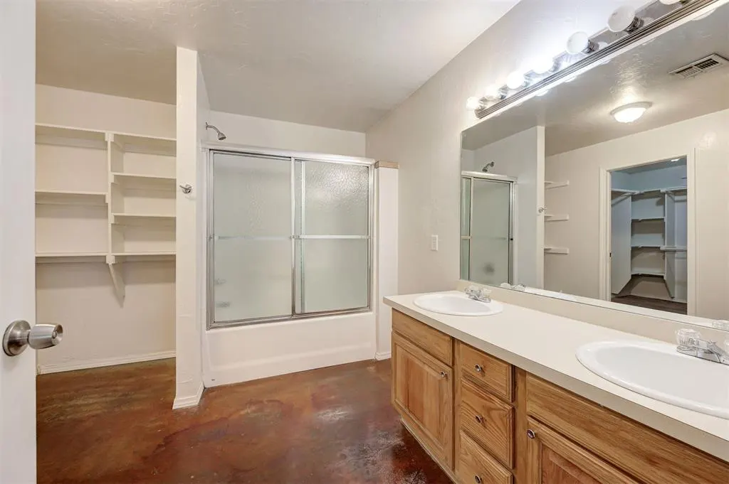 Photo 20 — 1925 N McKinley Avenue, Oklahoma City, OK 73106