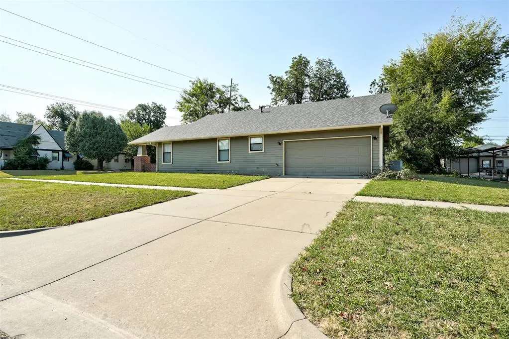Photo 31 — 1925 N McKinley Avenue, Oklahoma City, OK 73106