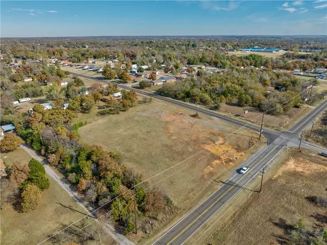 Photo 4 — 10955 NE 10th Street, Oklahoma City, OK 73130