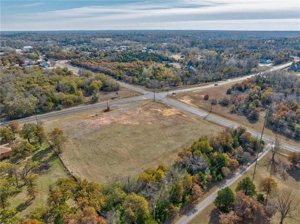 Photo 6 — 10955 NE 10th Street, Oklahoma City, OK 73130