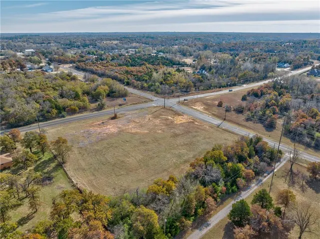 Photo 6 — 10955 NE 10th Street, Oklahoma City, OK 73130