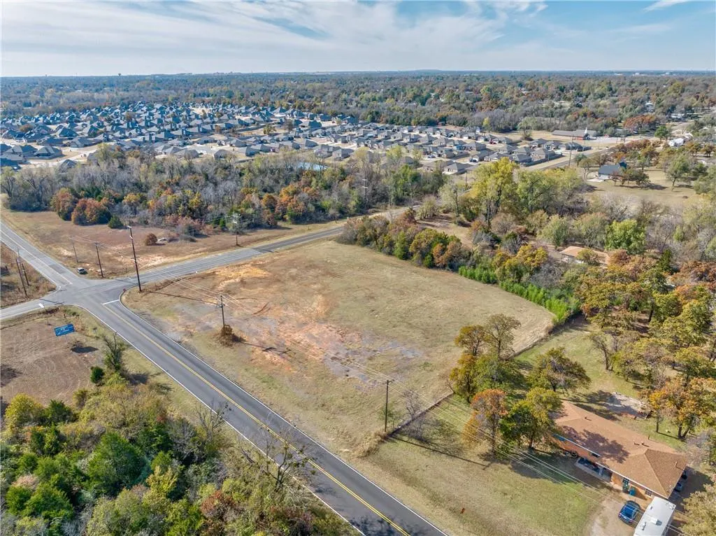 Photo 10 — 10955 NE 10th Street, Oklahoma City, OK 73130