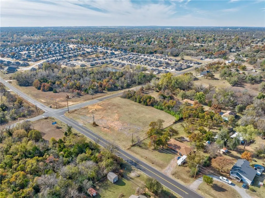 Photo 13 — 10955 NE 10th Street, Oklahoma City, OK 73130
