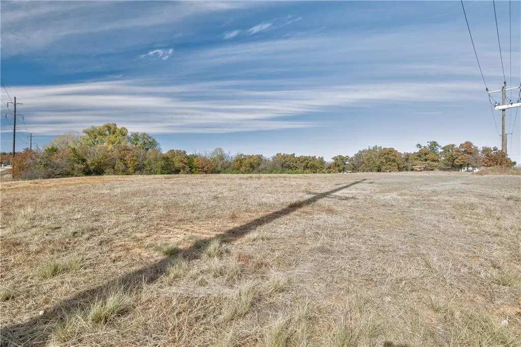 Photo 16 — 10955 NE 10th Street, Oklahoma City, OK 73130