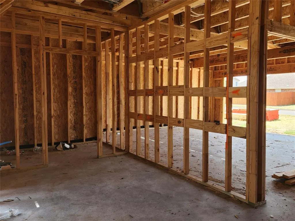 Photo 5 — 3009 Bree Circle, Duncan, OK 73533