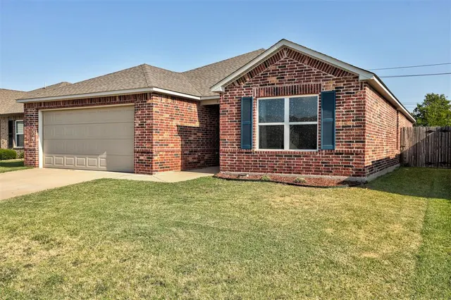 Photo 4 — 9425 NW 122nd Terrace, Yukon, OK 73099