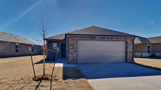 Photo 2 — 9320 NW 129th Street, Yukon, OK 73099
