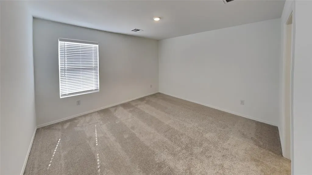 Photo 7 — 9320 NW 129th Street, Yukon, OK 73099