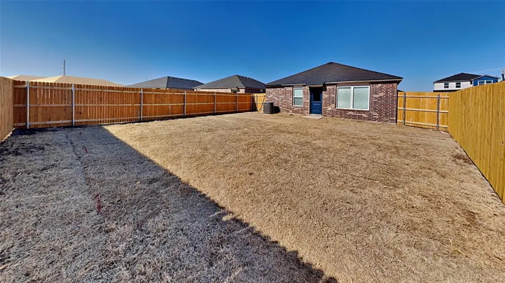 Photo 16 — 9320 NW 129th Street, Yukon, OK 73099