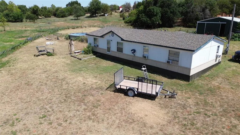 Front exterior — 935 NE 70th Street, Blanchard, OK 73010