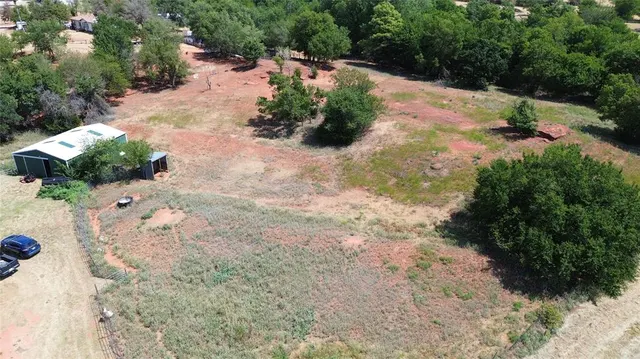 Photo 5 — 935 NE 70th Street, Blanchard, OK 73010