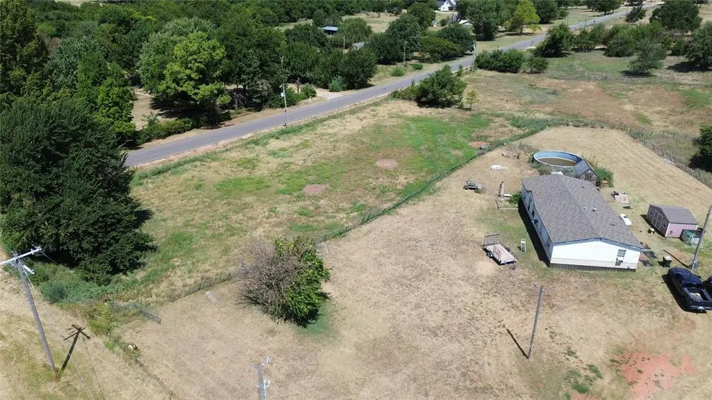 Photo 8 — 935 NE 70th Street, Blanchard, OK 73010