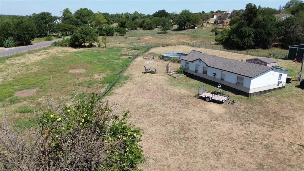 Photo 9 — 935 NE 70th Street, Blanchard, OK 73010