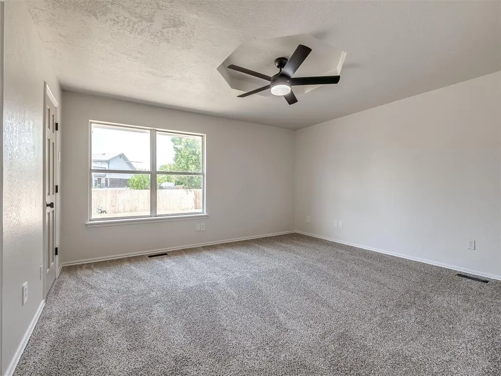 Photo 16 — 2705 E Hills Drive, Oklahoma City, OK 73160