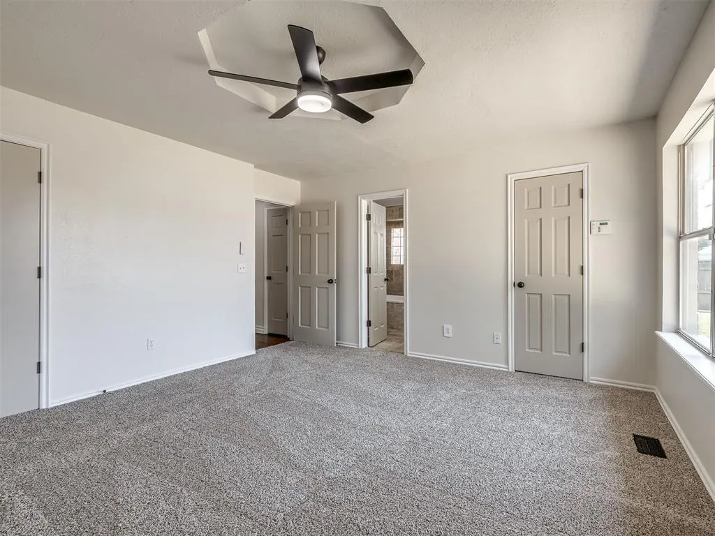 Photo 18 — 2705 E Hills Drive, Oklahoma City, OK 73160