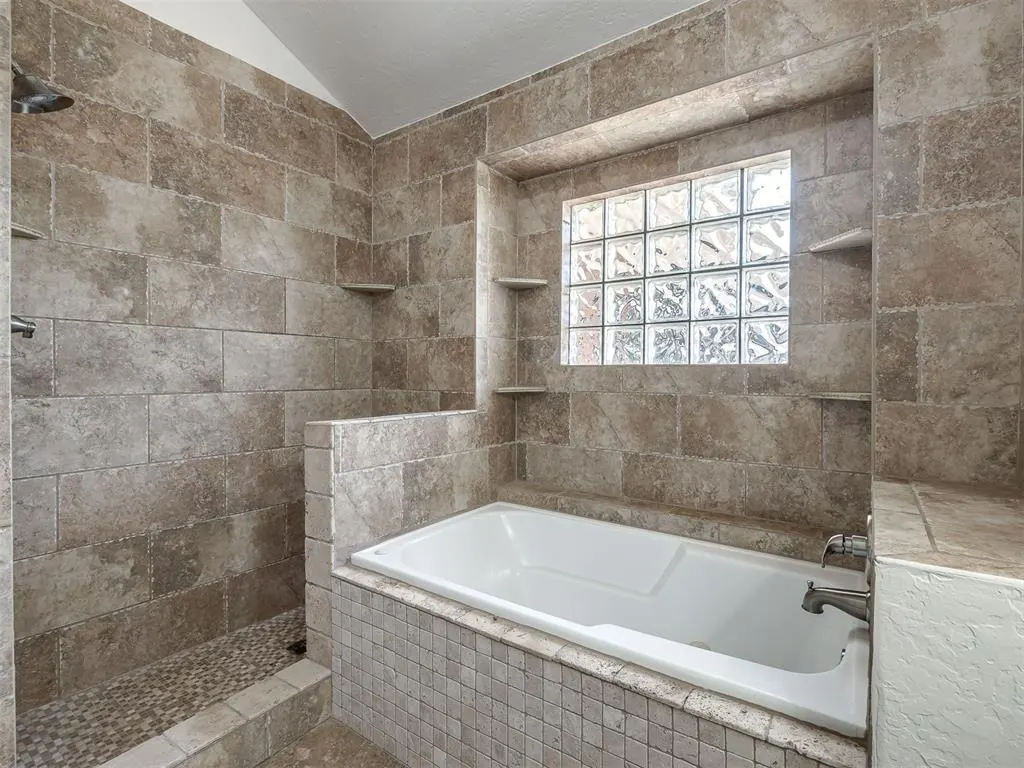 Photo 23 — 2705 E Hills Drive, Oklahoma City, OK 73160