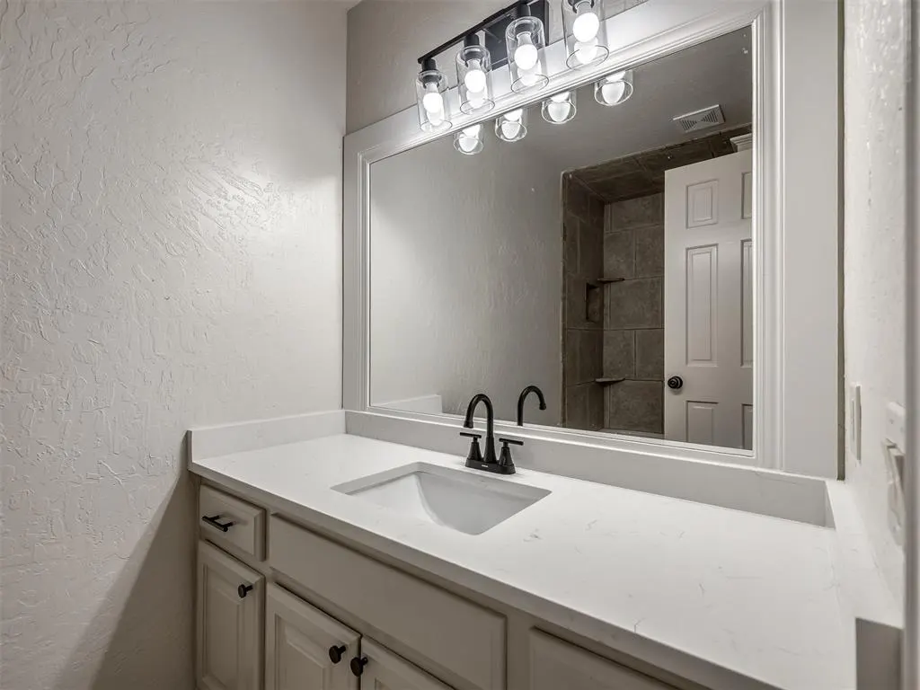 Photo 27 — 2705 E Hills Drive, Oklahoma City, OK 73160