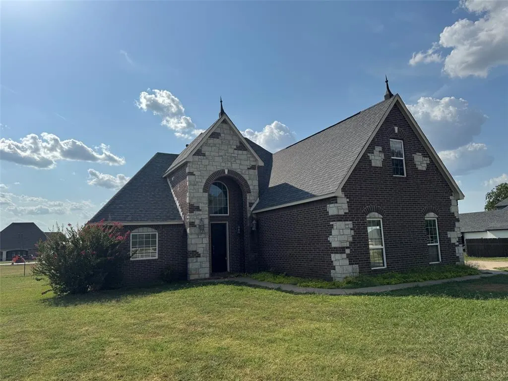 Front exterior — 4976 S 81st West Avenue, Tulsa, OK 74107