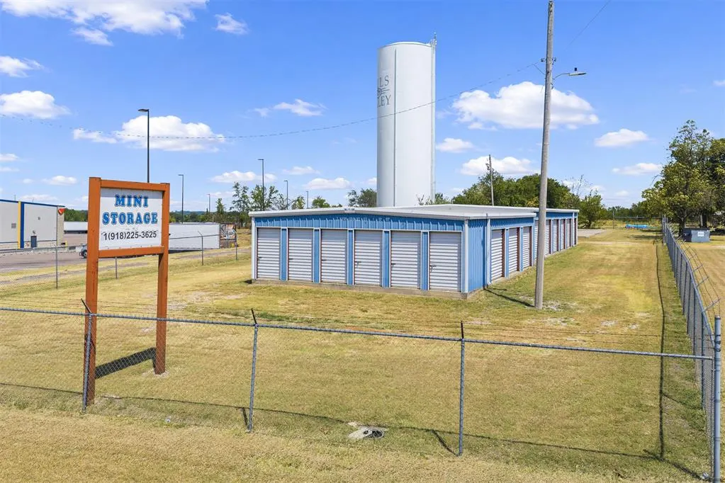 Front exterior — 34521 Airline Road, Pauls Valley, OK 73075