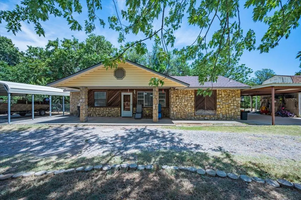 Front exterior — 13124 Lakeroad Drive, McLoud, OK 74851
