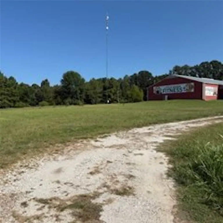 Front exterior — 3501 NE Lincoln Road, Idabel, OK 74745