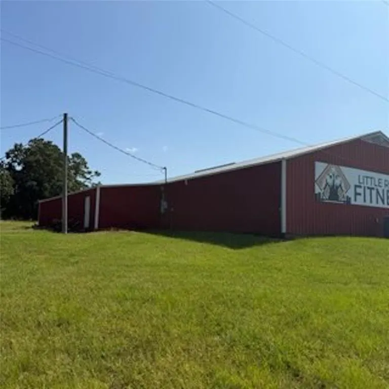 Photo 4 — 3501 NE Lincoln Road, Idabel, OK 74745