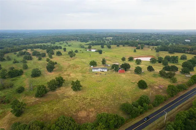 Photo 6 — E Cedar Lane Road, Norman, OK 73026